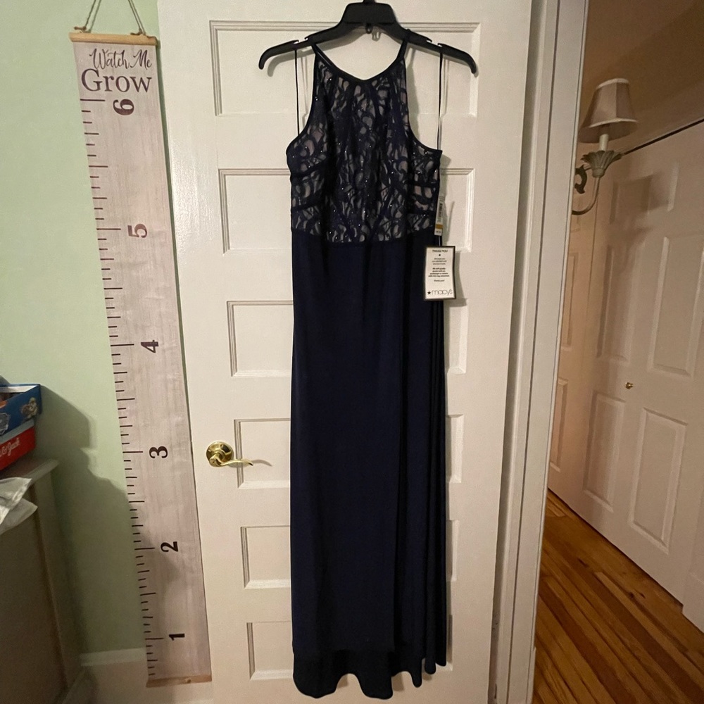 NWT Morgan & Co. Navy sparkle evening gown. Lace back 16W Plus Size.